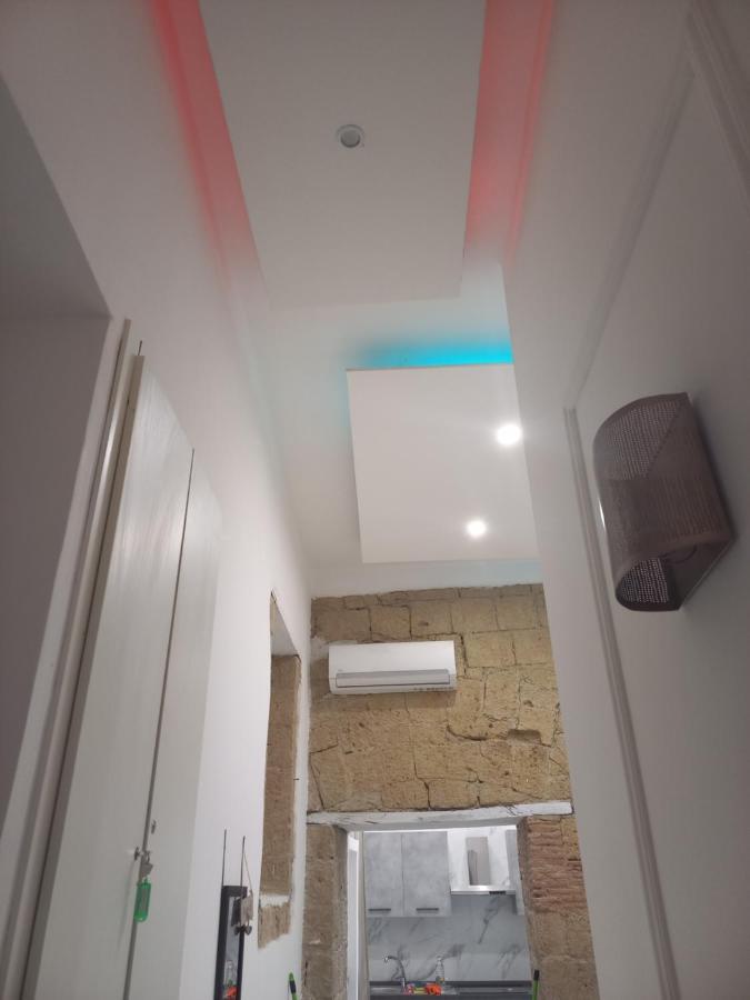 Luisa'S Apartment Νάπολη Εξωτερικό φωτογραφία