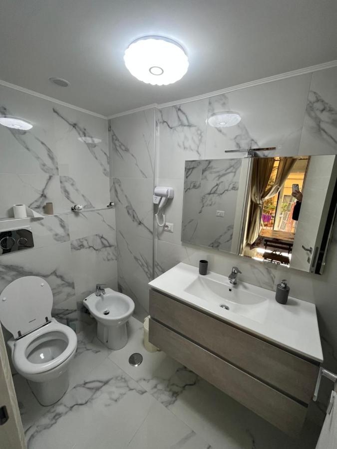 Luisa'S Apartment Νάπολη Εξωτερικό φωτογραφία