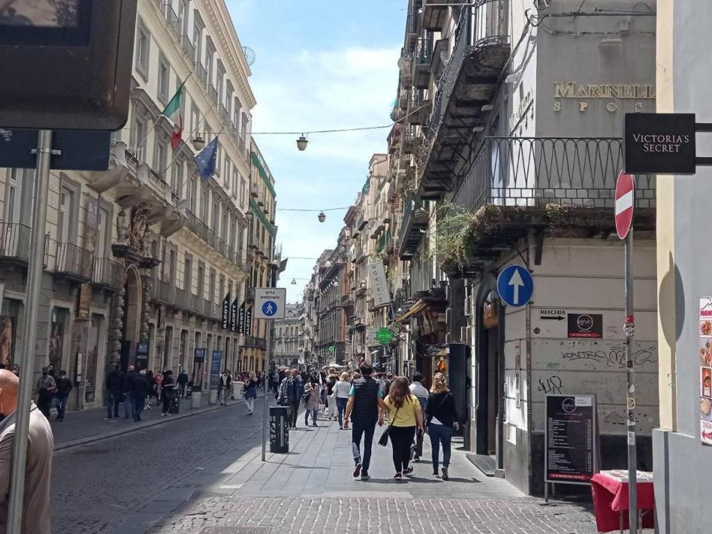 Luisa'S Apartment Νάπολη Εξωτερικό φωτογραφία